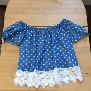 C.2 Polka dots open shoulders tops
